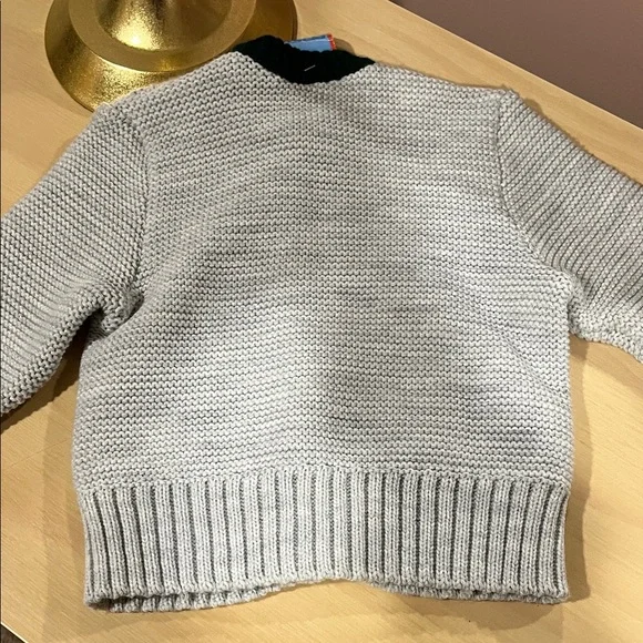 Cozy Knit Cardigan with Green and Red Accents - Picture 6 of 7